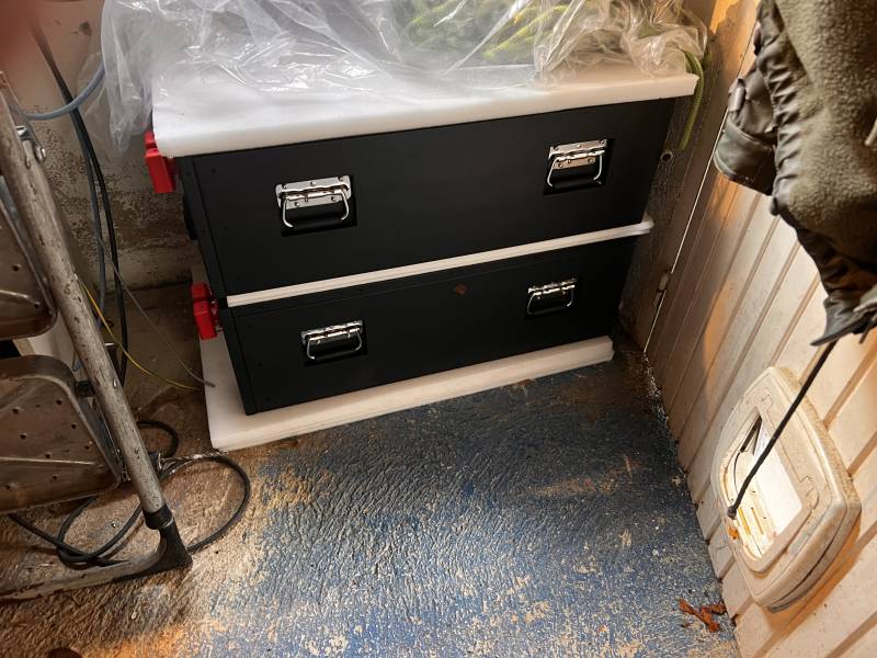 Les 2 pack de batterie prêts à etre raccordés